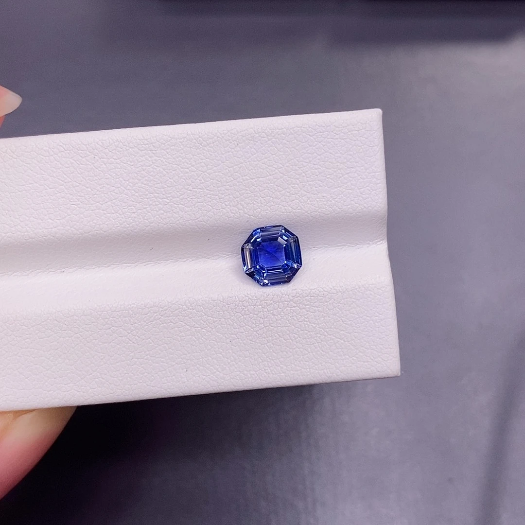 裸石蓝宝石1.625克拉