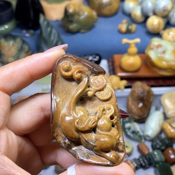 岫岩河磨玉（透闪石质玉）未镶嵌挂件