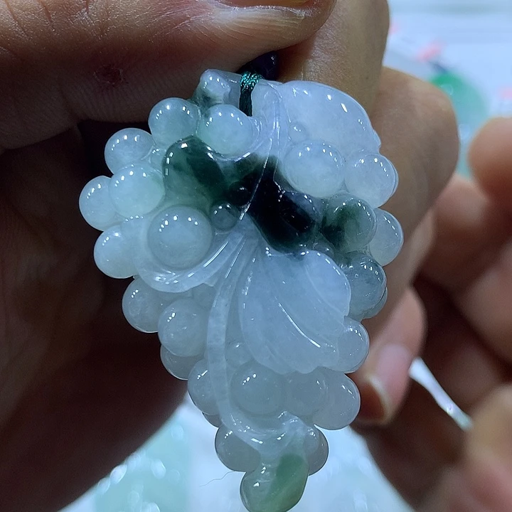 翡翠未镶嵌颈饰天然翡翠A货吊坠