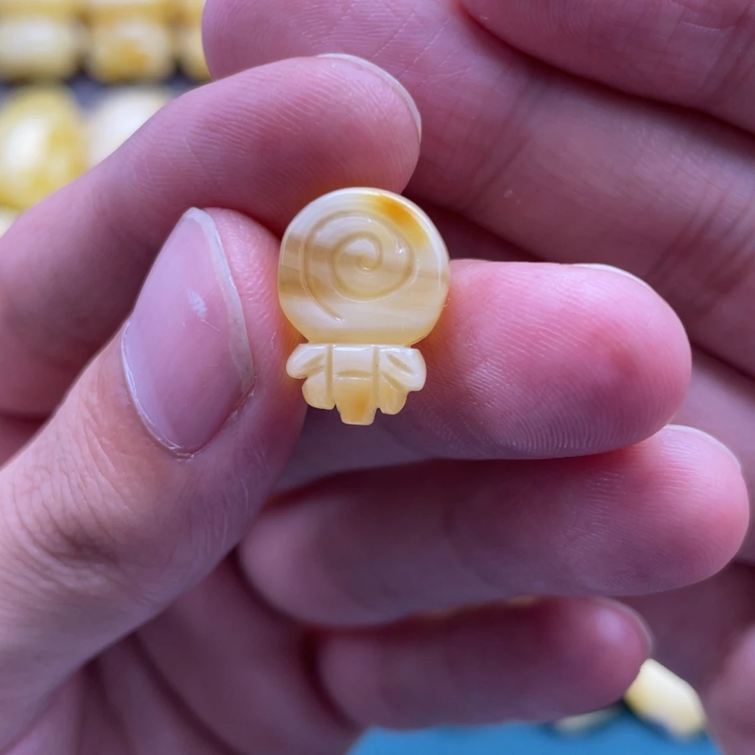 琥珀未镶嵌裸石蜜蜡