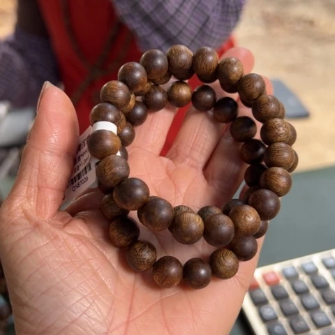 沉香手串乌身8克卡1.0多样性发1条