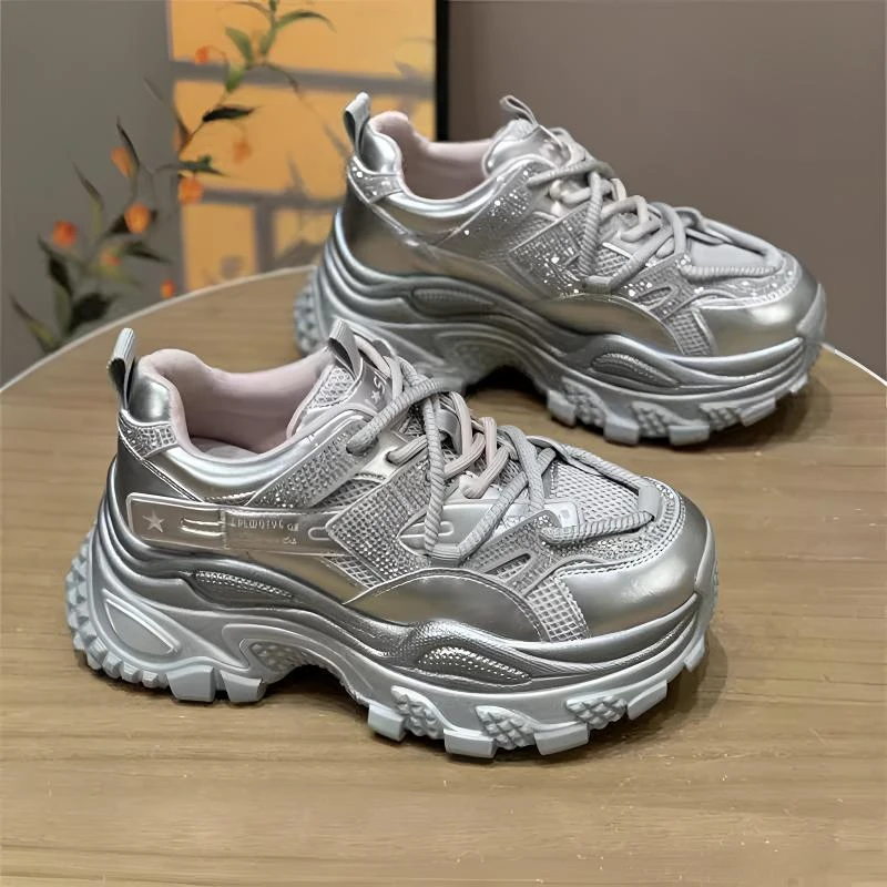 韩版厚底增高水钻高级感炸街老爹鞋女2025春季新款小众休闲运动鞋