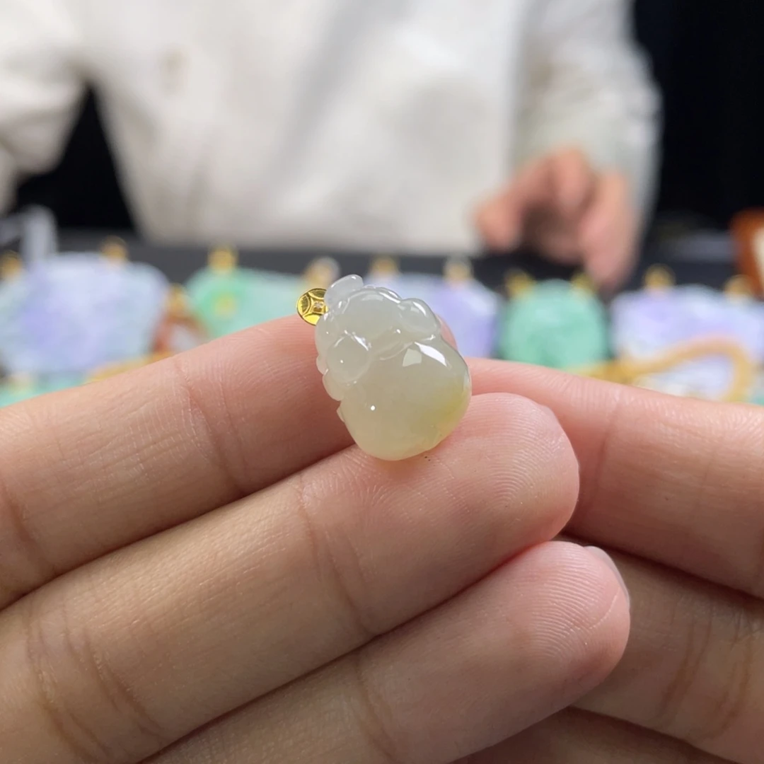 翡翠未镶嵌颈饰代编织