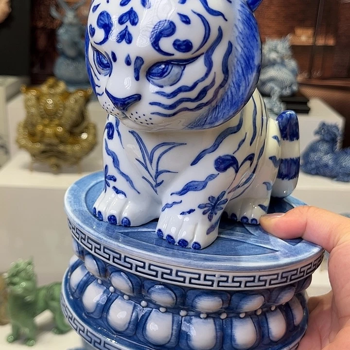 景德镇陶瓷摆件厂老虎