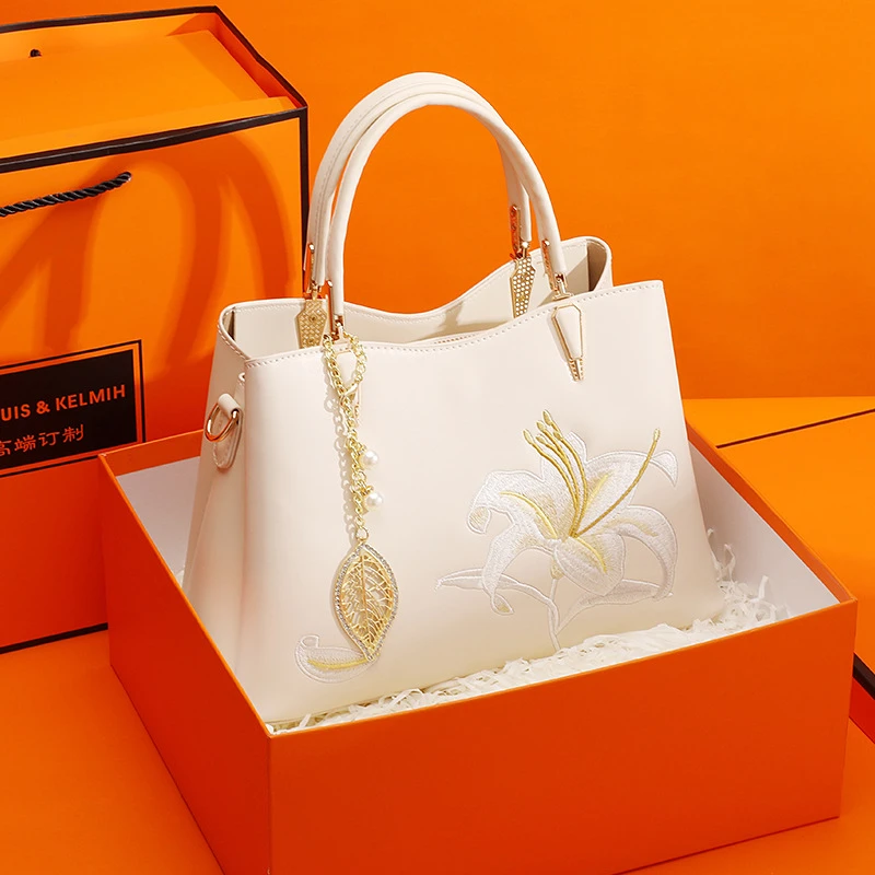 新中式轻奢绣花手提包女士单肩包气质母亲节礼物刺绣包婆婆斜挎包