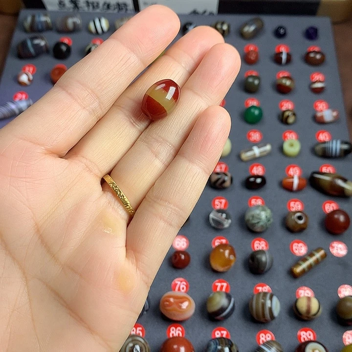 未镶嵌玛瑙/玉髓珠宝半成品?****?