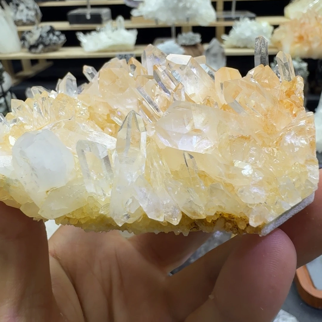 苡***冉石材天然水晶摆件