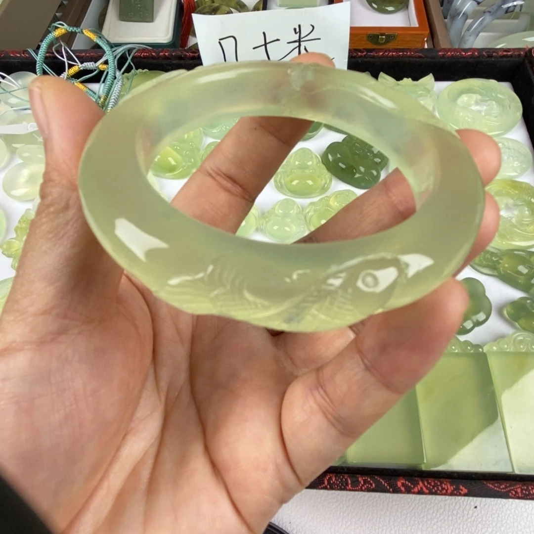 未镶嵌蛇纹石玉手镯