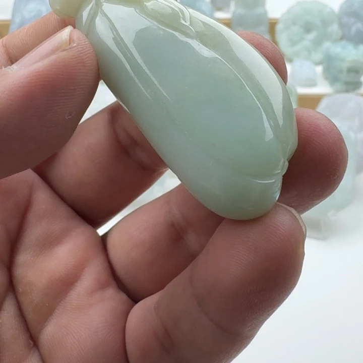 翡翠未镶嵌颈饰天然缅甸A货翡翠