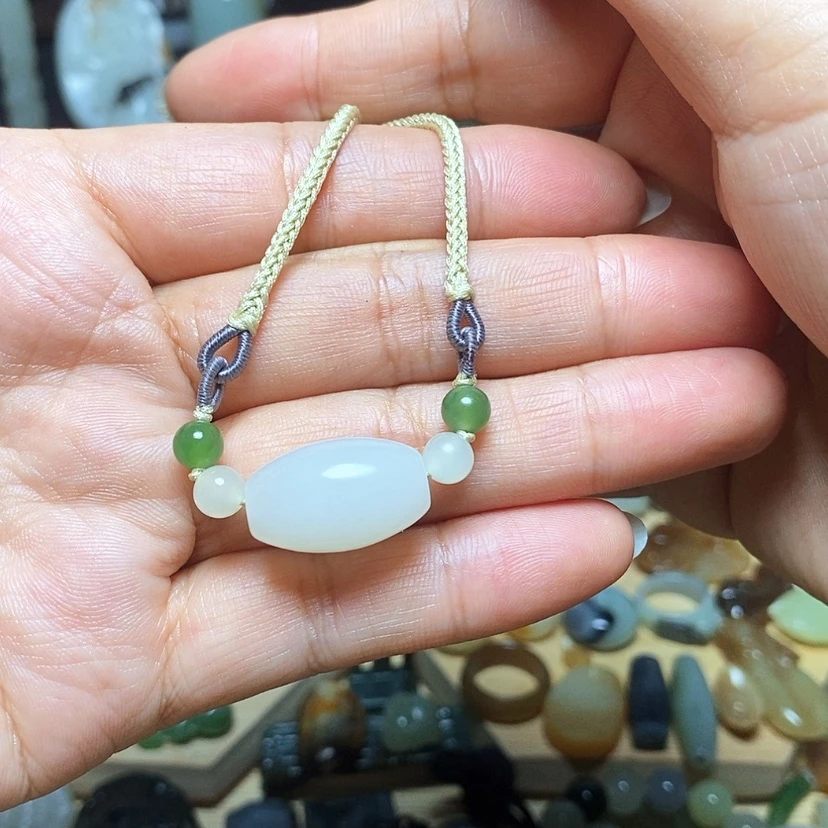 【闪购商品】和田玉未镶嵌颈饰月**紫