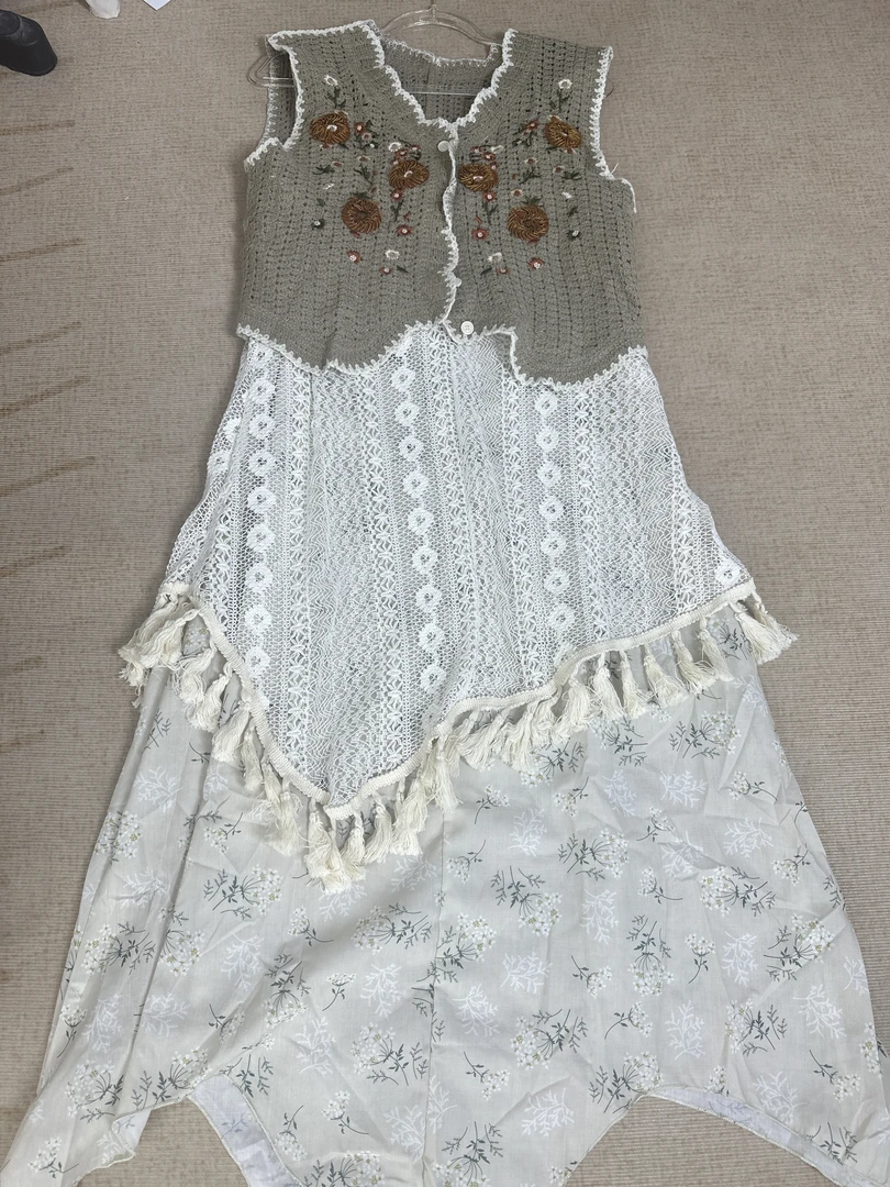 海边度假风两件套吊带连衣裙女夏气质超仙印花流苏不规则沙滩长裙