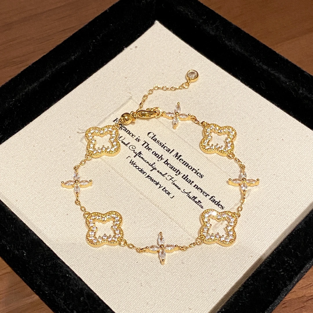 铜合金合成锆石手链 【镂空幸运花】时尚ins轻奢简约手链A2266