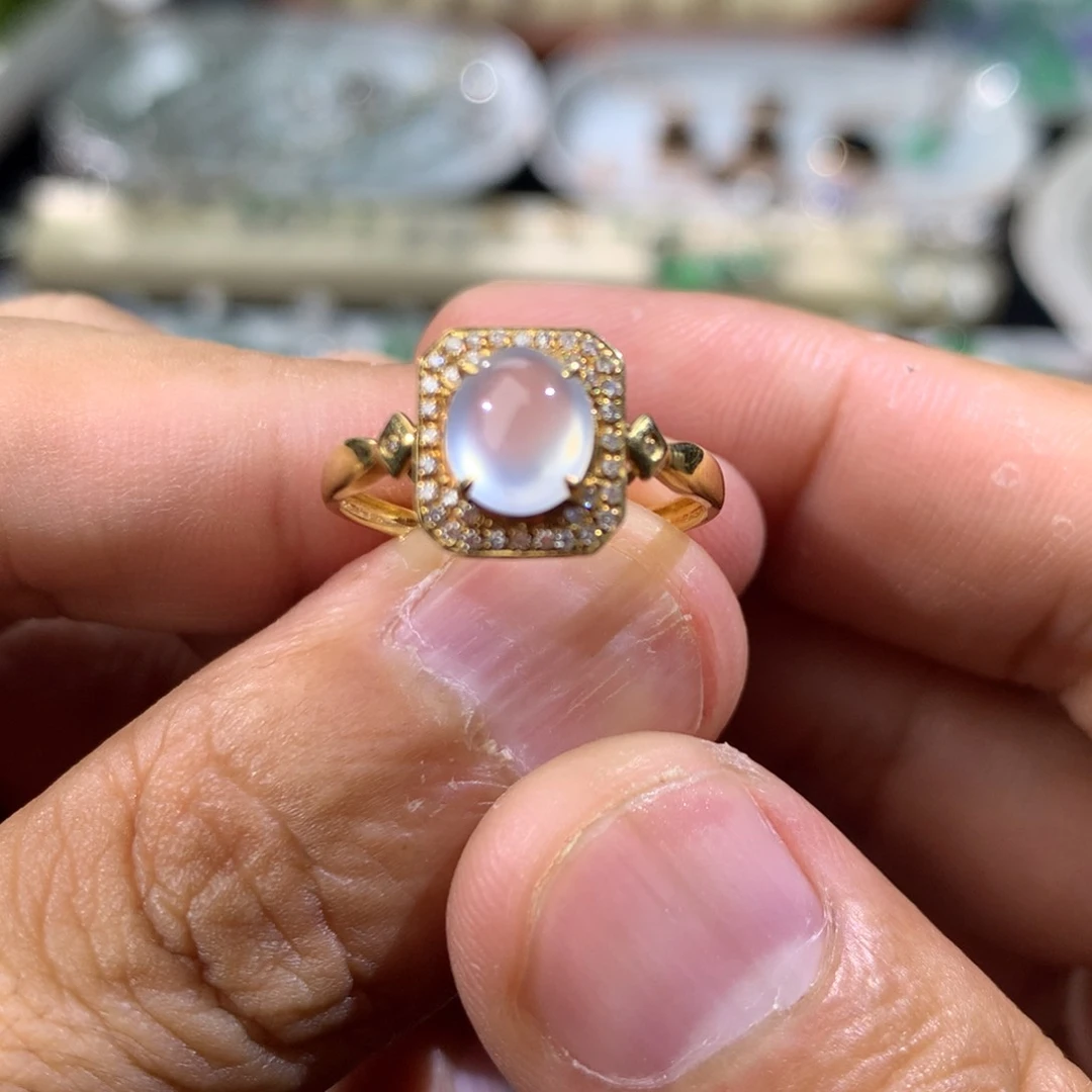 翡翠戒指18K金镶嵌镶嵌成品