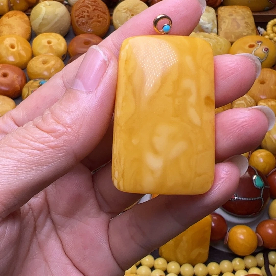 蜜蜡18K金镶嵌珠宝奇石