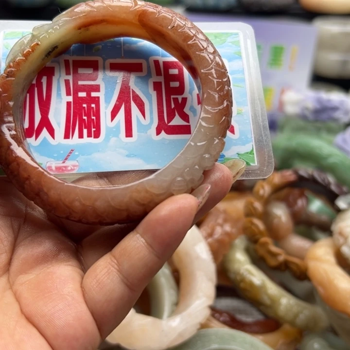 石英岩玉手镯未镶嵌