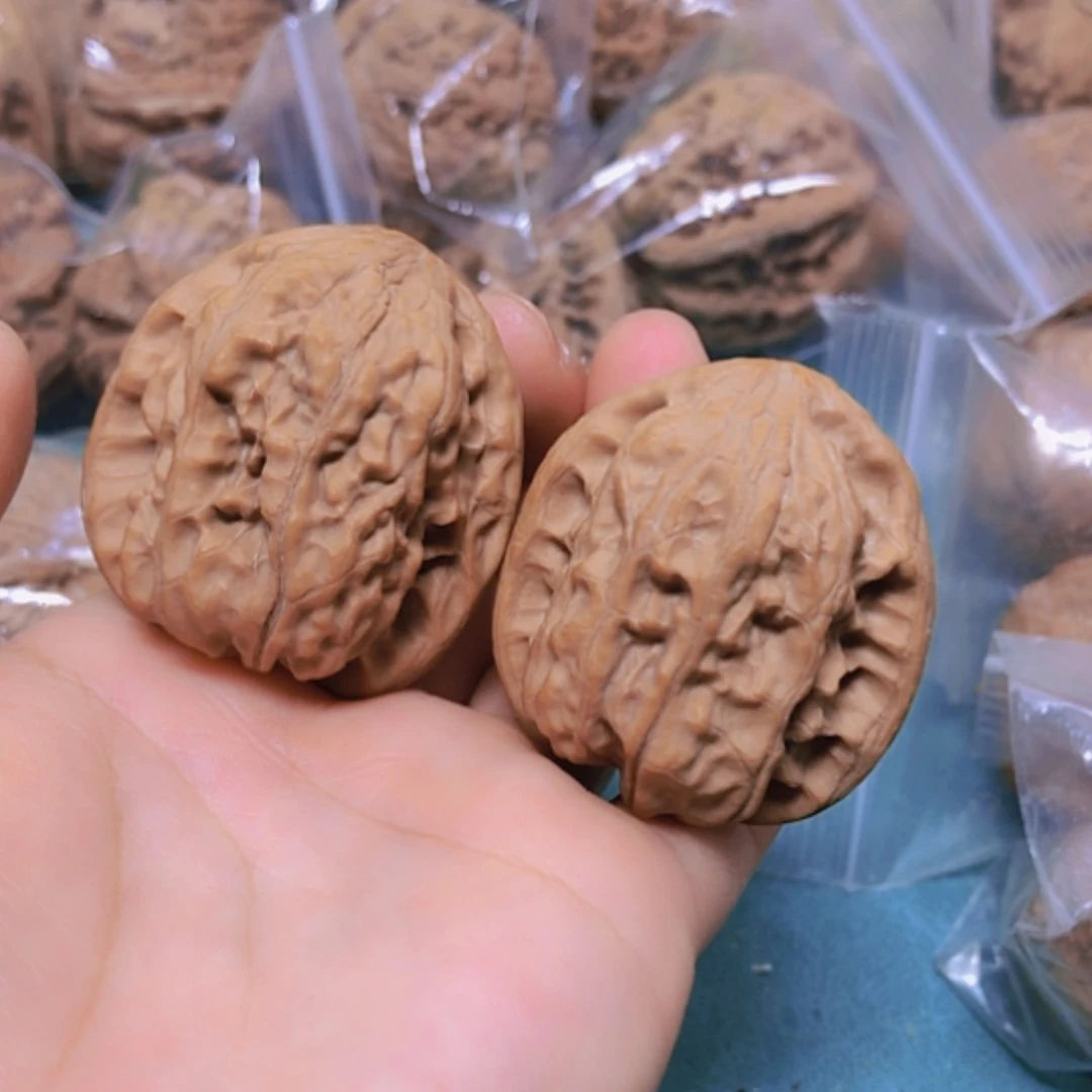 【闪购商品】把件核桃39靠山王修尖