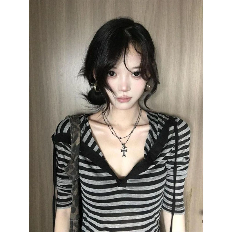 韩系时尚连帽小众设计感条纹修身显瘦长袖秋季高级休闲慵懒感上衣