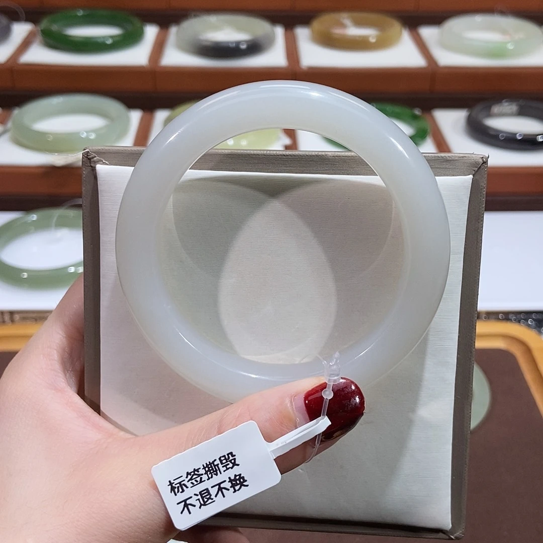 未镶嵌手镯和田玉怡