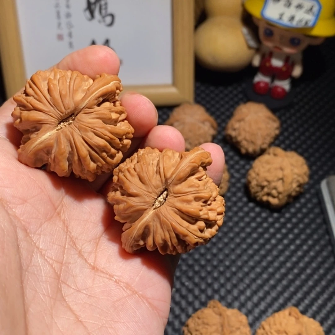 文玩核桃把件4****.蓟县楼