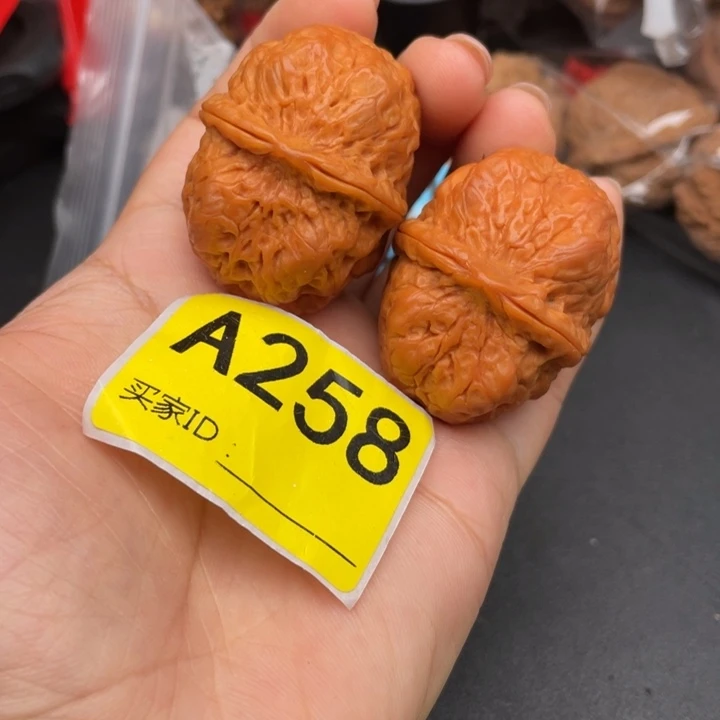 文玩核桃吊坠核桃