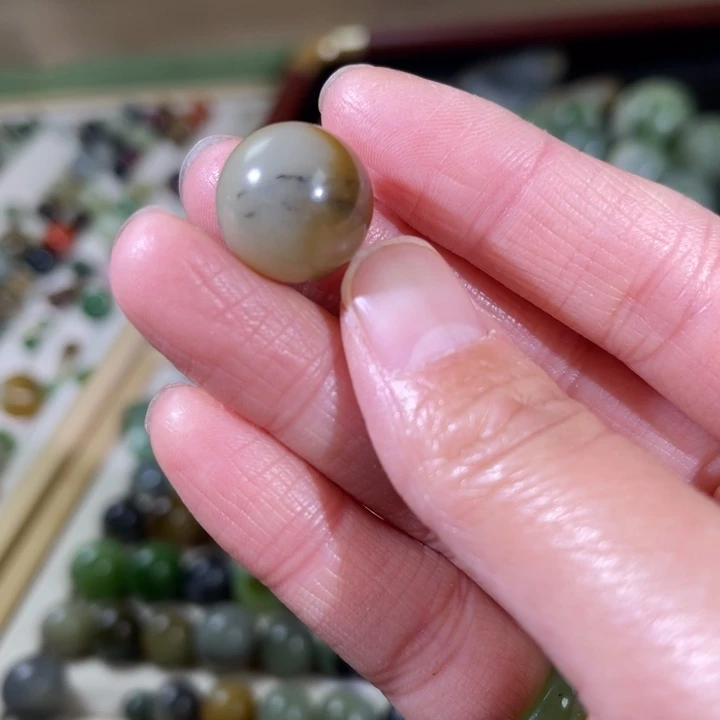 和田玉（糖玉）未镶嵌珠宝半成品16