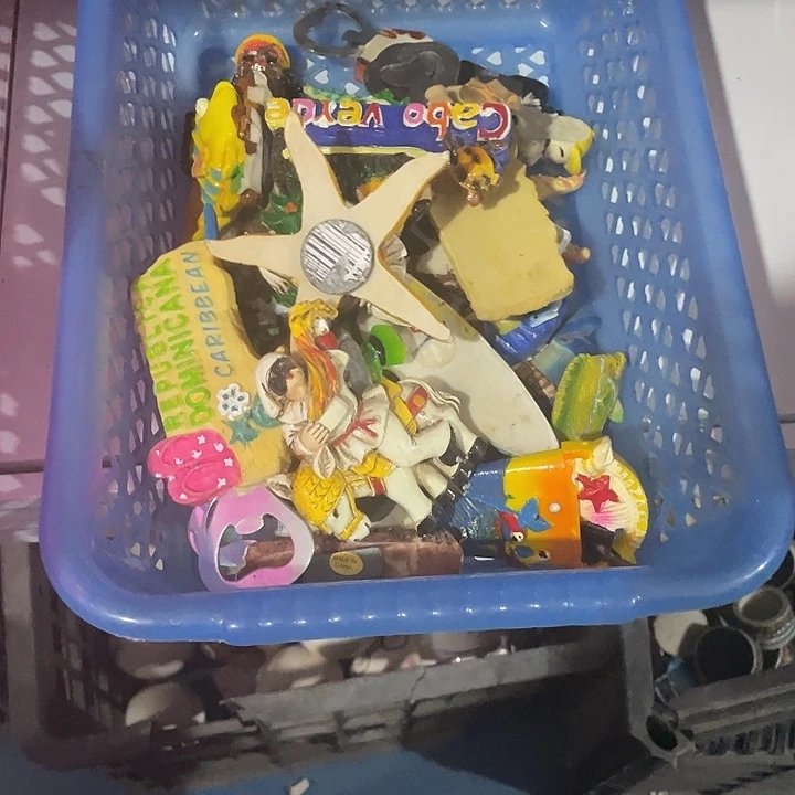 猪***天有机玻璃微瑕。