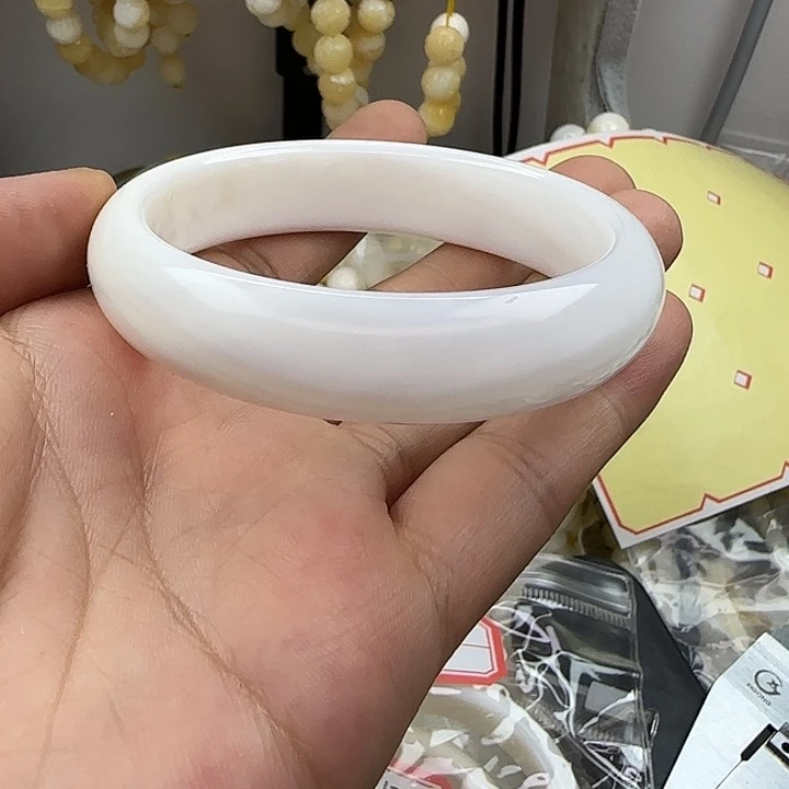 P***g大果紫檀（缅甸花梨）有虫手镯