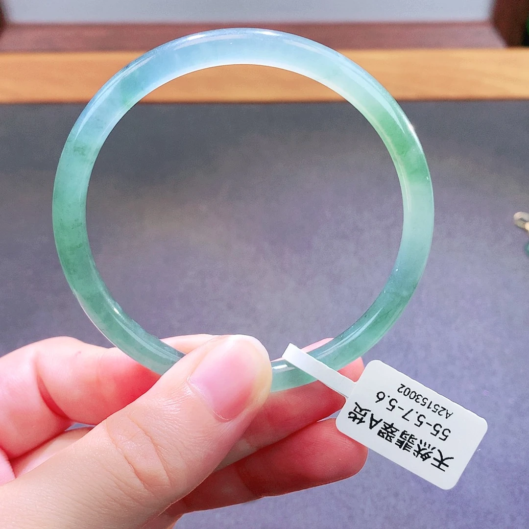 翡翠未镶嵌手镯天然翡翠