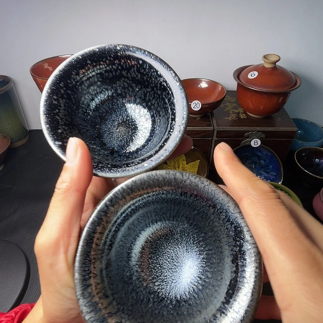 茶盏这几位朋友在做着