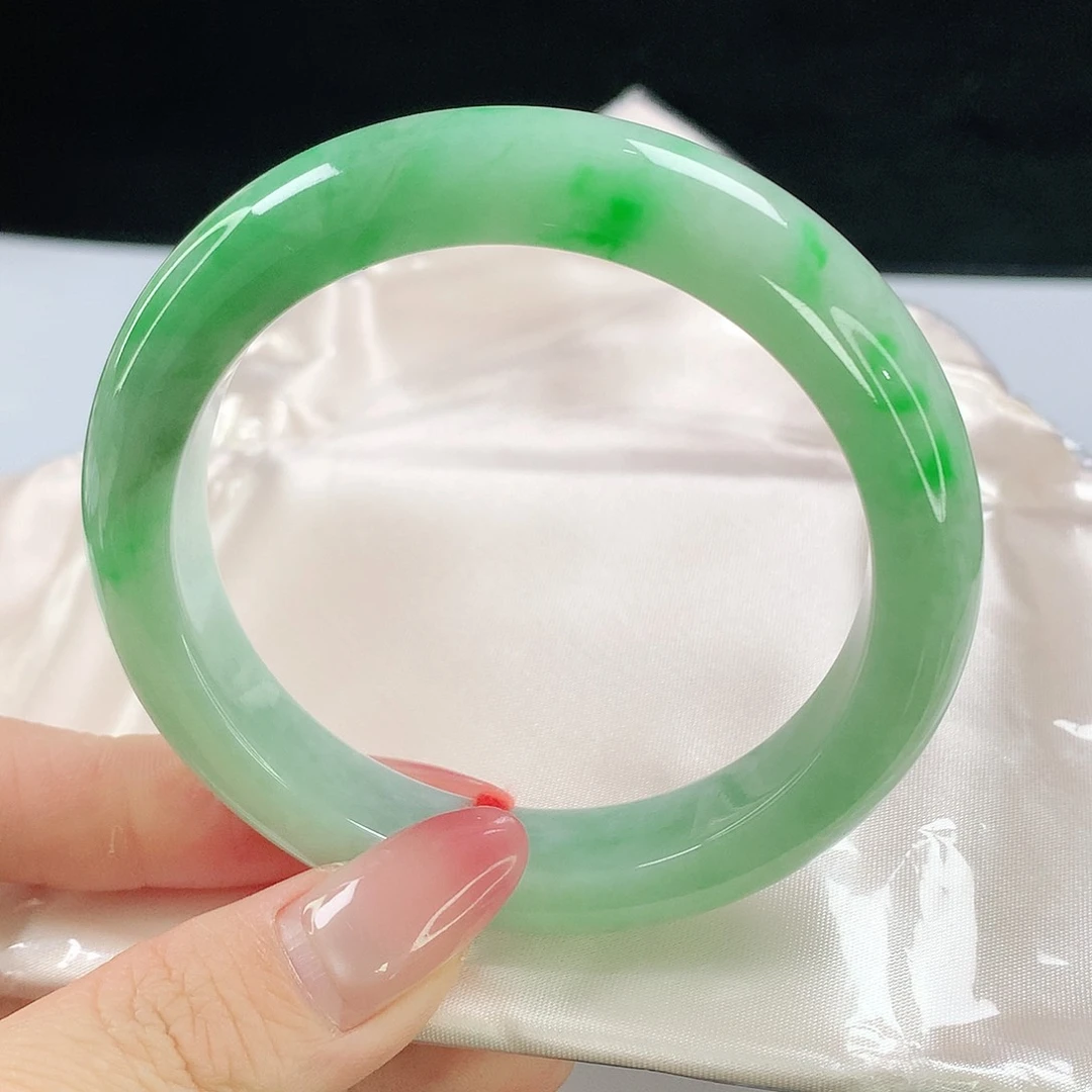 翡翠手镯未镶嵌218翡翠