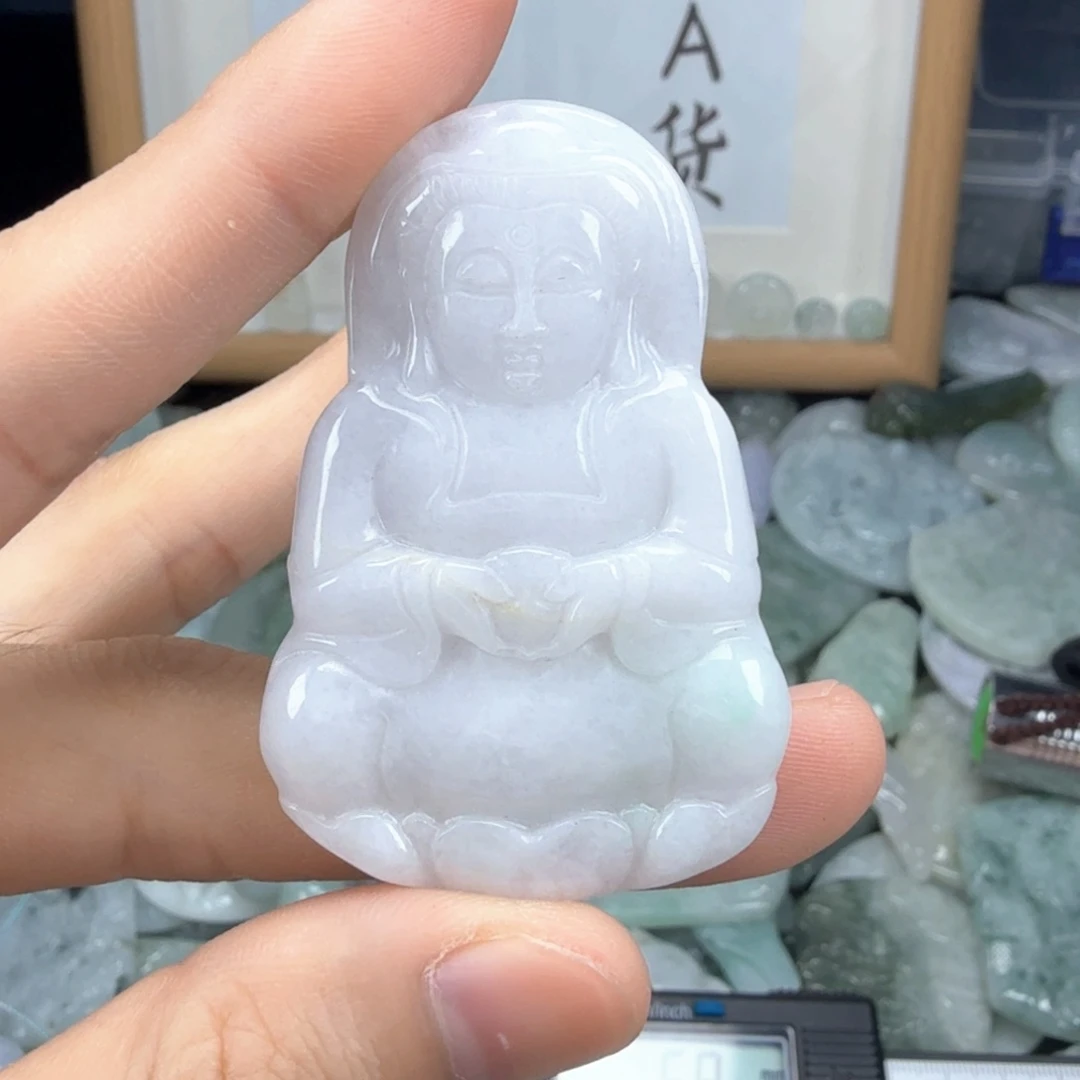 翡翠挂件未镶嵌翡翠