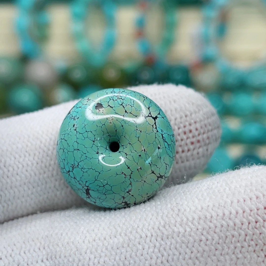 绿松石未镶嵌颈饰