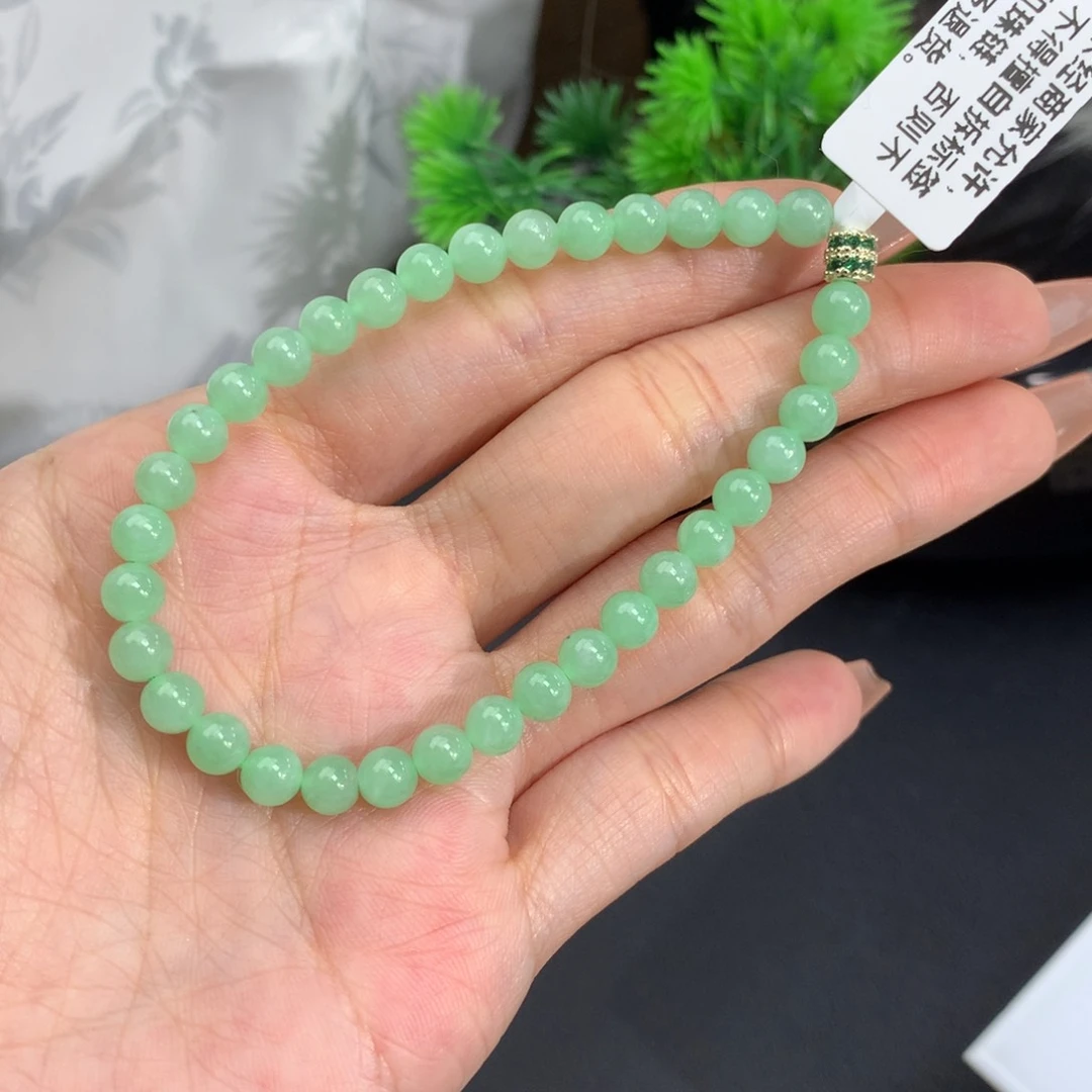 翡翠手链未镶嵌卡5.3胶润果绿手串