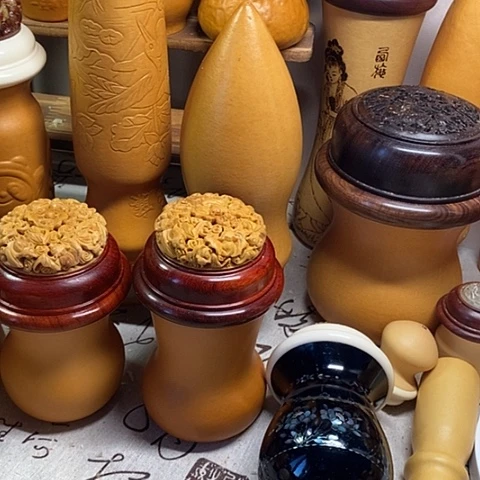 如****大叶紫檀（黑酸枝木类）