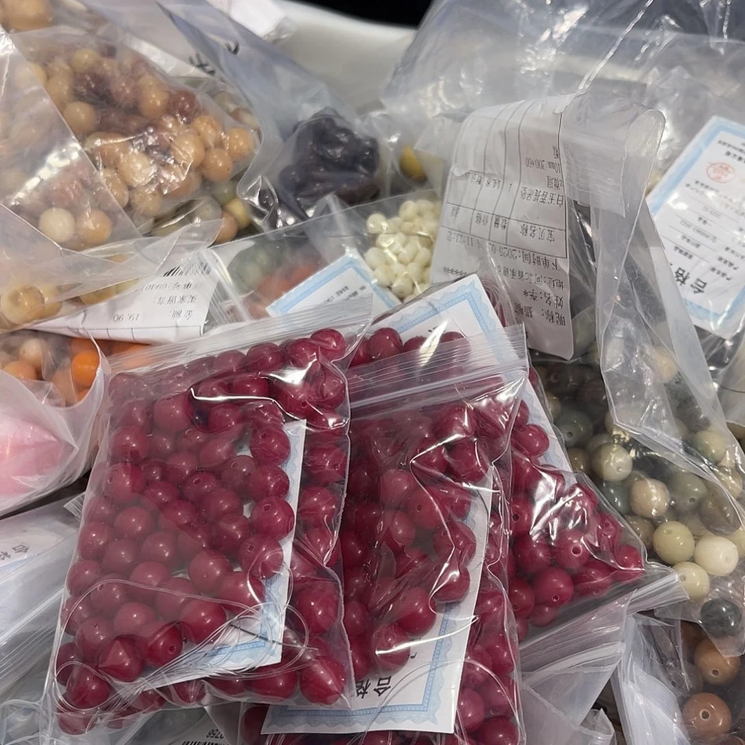 白玉菩提吊坠z微瑕锅底10mm/100颗