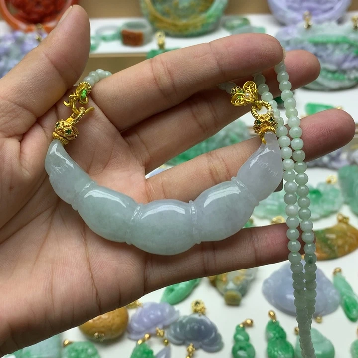 颈饰未镶嵌翡翠翡翠