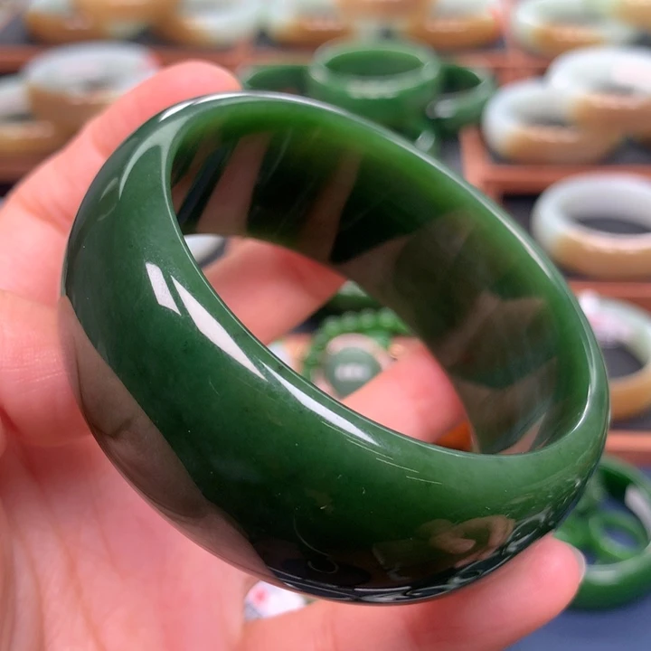 和田玉（碧玉）手镯未镶嵌60