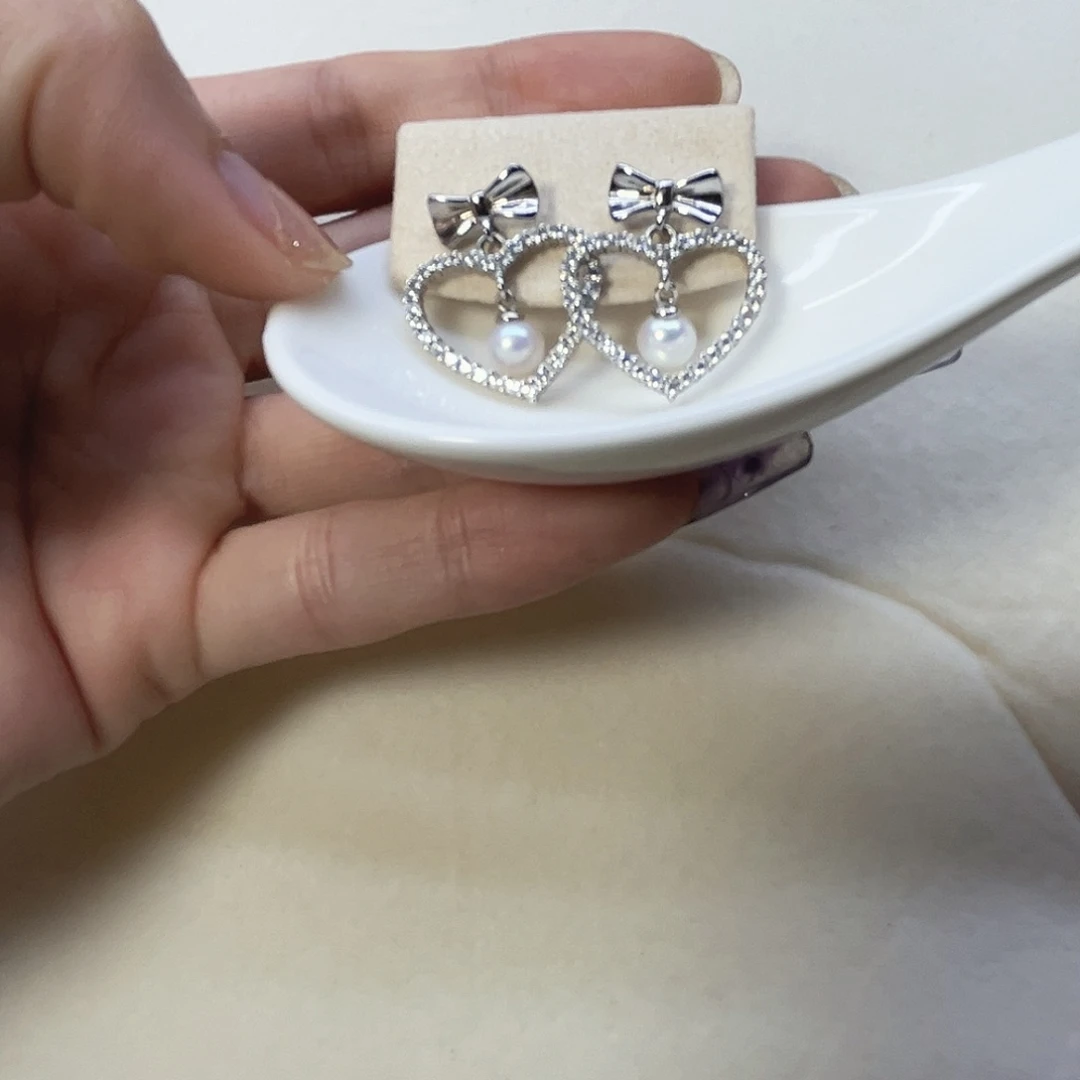 淡水珍珠银S925镶嵌颈饰