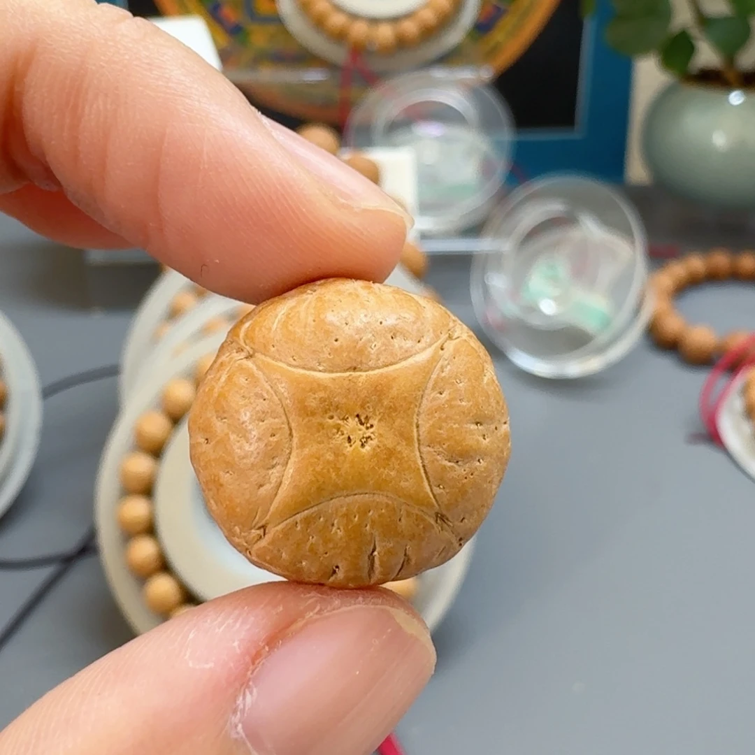 徐****凤眼菩提吊坠19mm麒麟85@1337