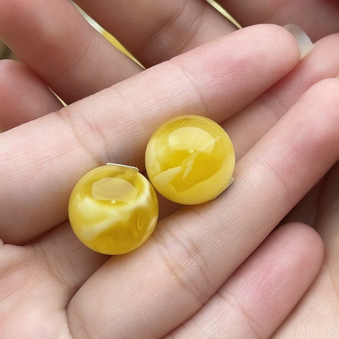 裸石琥珀未镶嵌随*蜜蜡圆珠梦微瑕