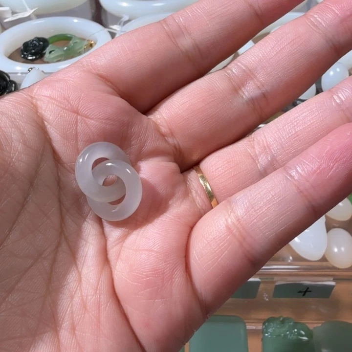 和田玉未镶嵌颈饰环环相扣冰烟紫锁骨链