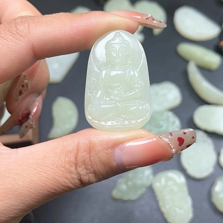 【闪购商品】和田玉颈饰未镶嵌冷*