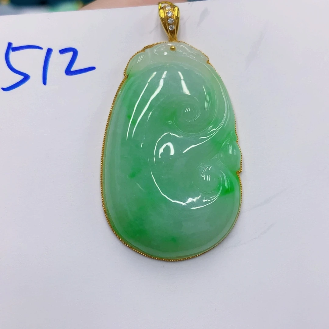 翡翠18K金镶嵌颈饰111111111