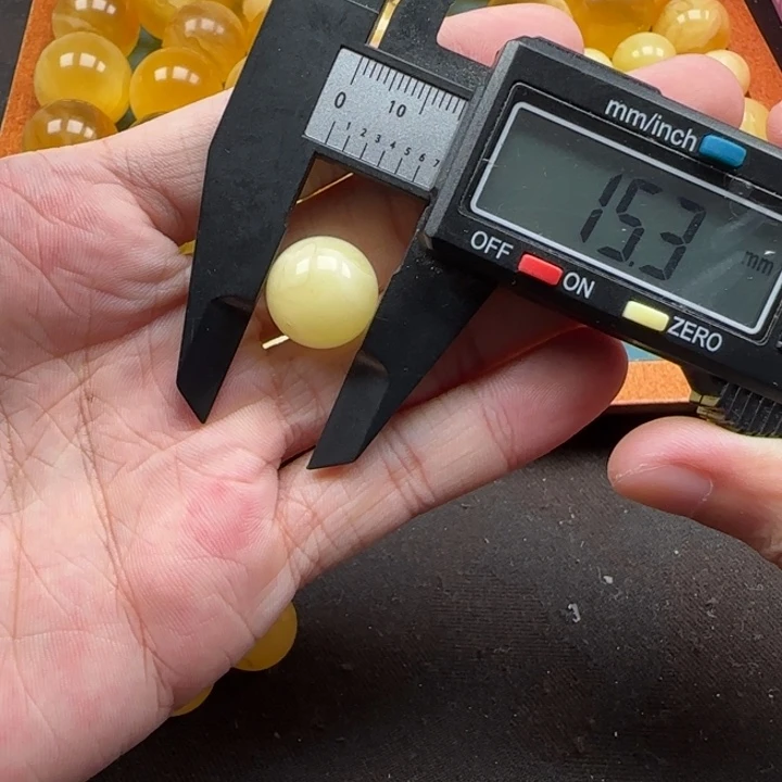蜜蜡未镶嵌珠宝奇石天然57