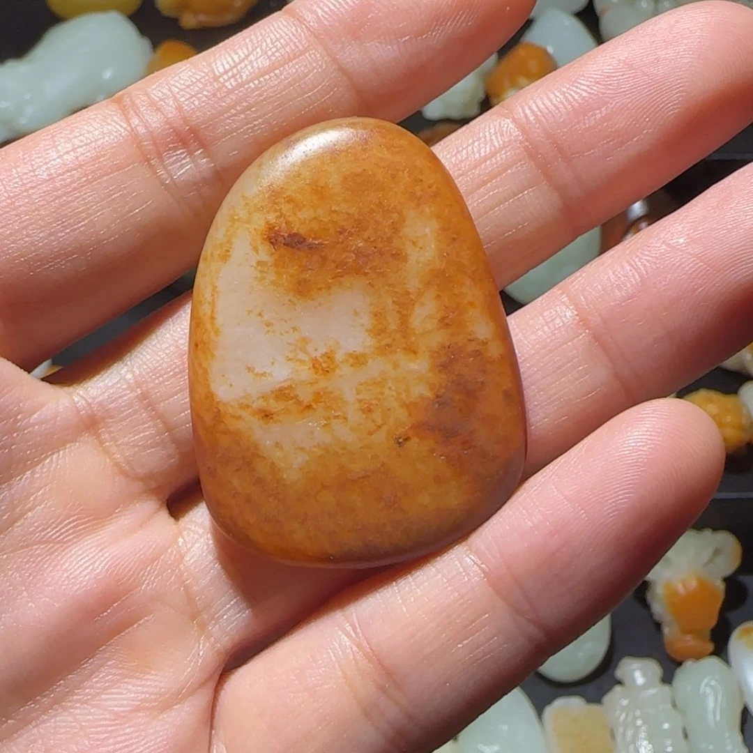 和田玉未镶嵌颈饰蛮**地