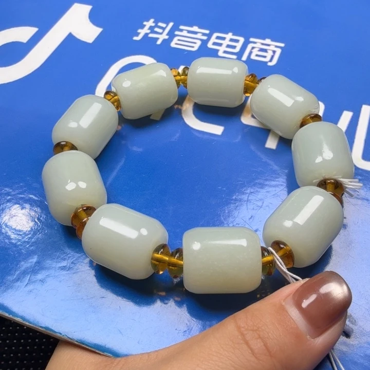 龍***下和田玉未镶嵌把件