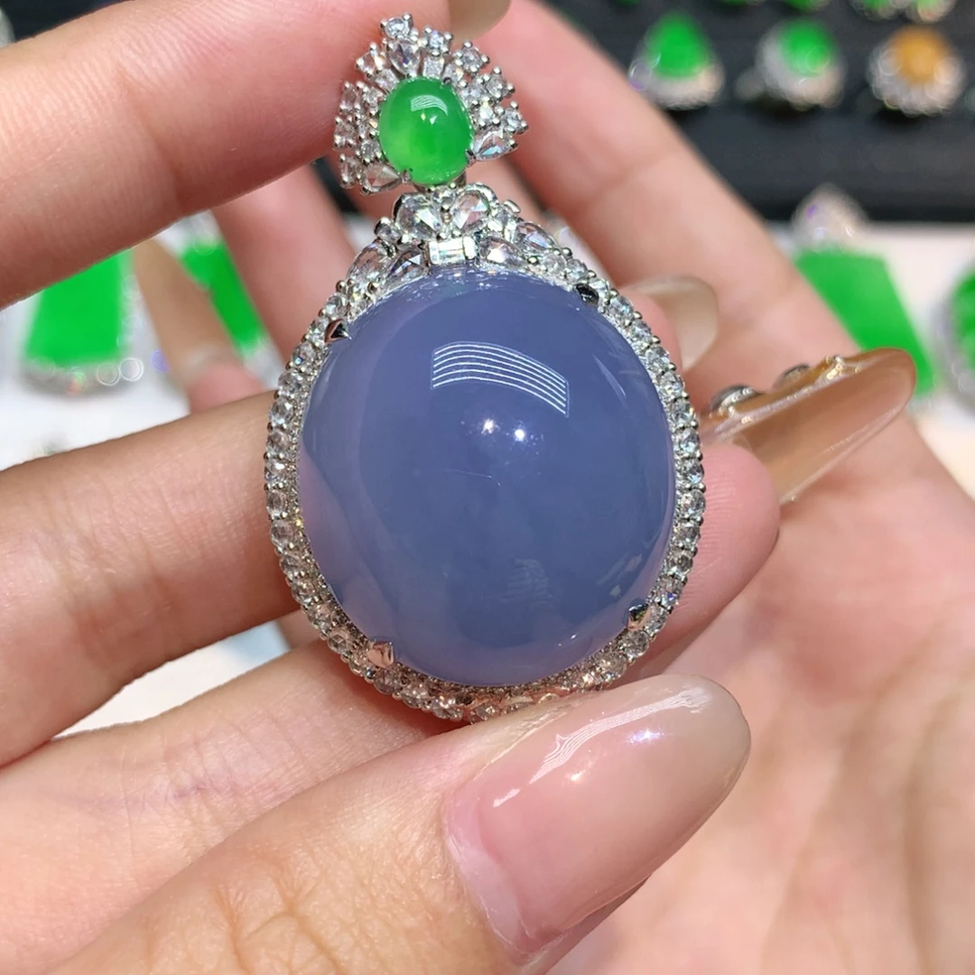 。***z吊坠(不含链)18K金镶嵌翡翠