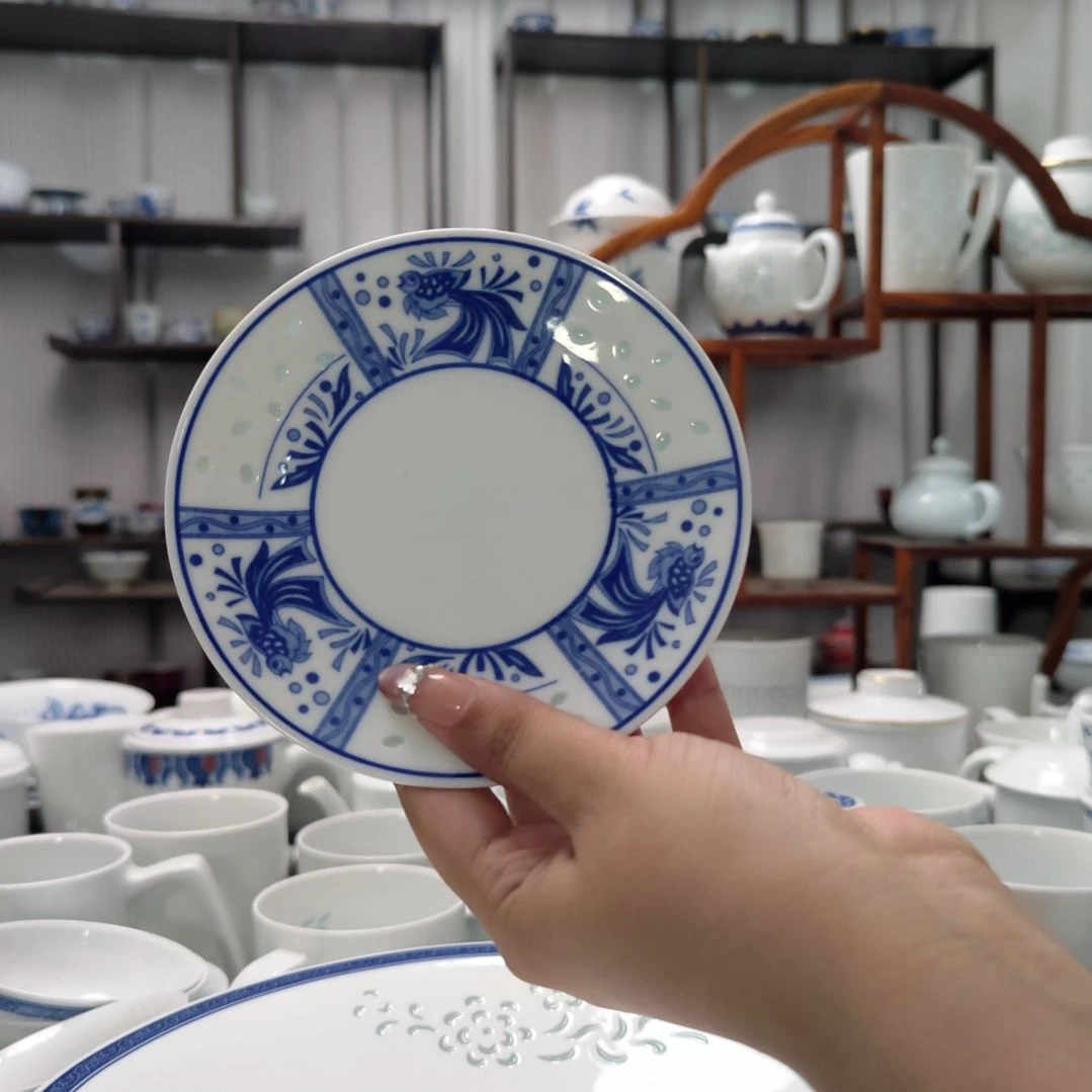 瓷金鱼杯碟两只装