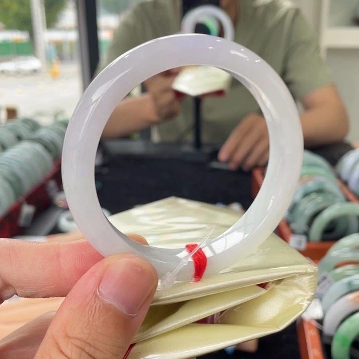 翡翠未镶嵌手镯58.8