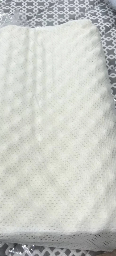 琅琊乳胶枕亲肤成人透气家用枕头，白色款